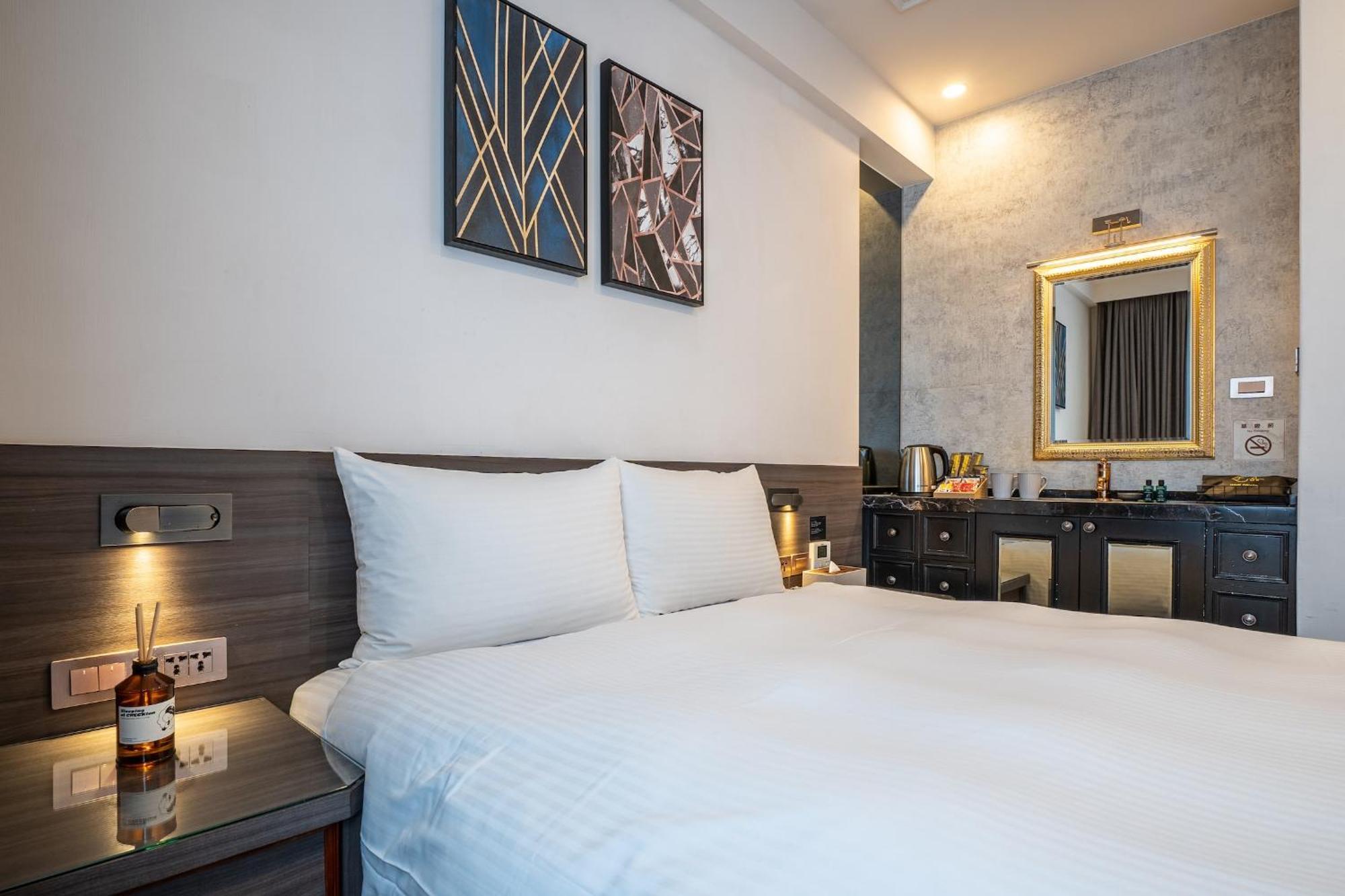 Dream Mansion Hotel Taichung Exterior photo