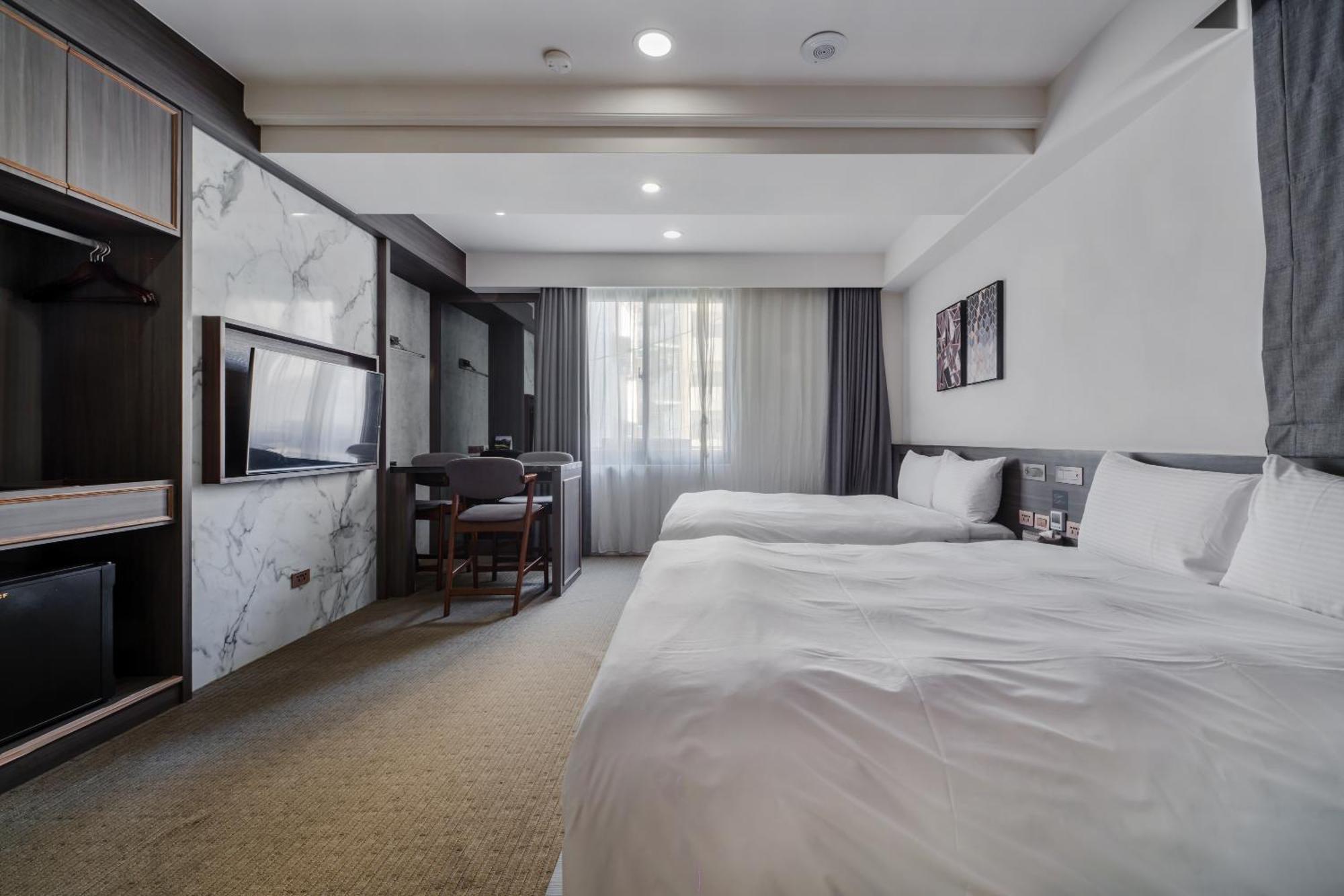 Dream Mansion Hotel Taichung Exterior photo