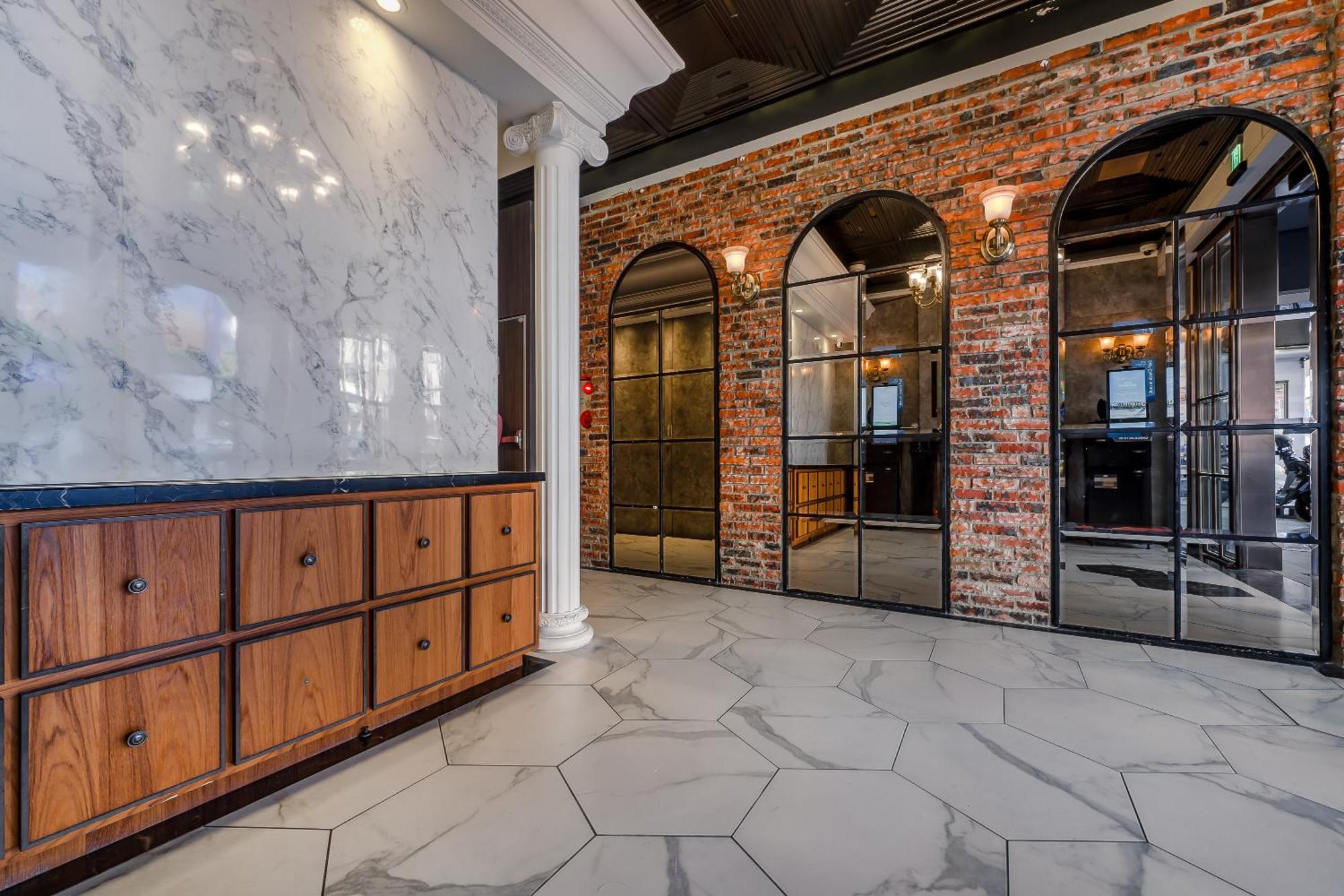 Dream Mansion Hotel Taichung Exterior photo