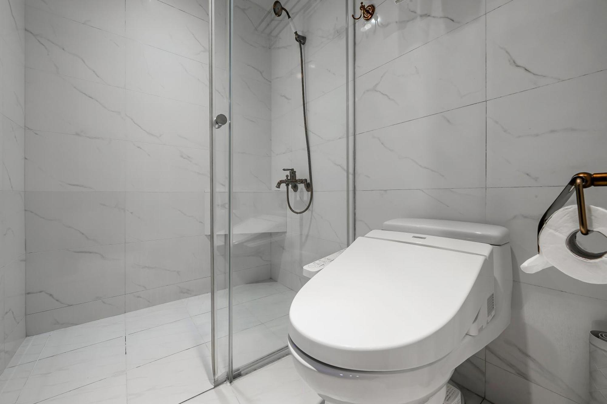 Dream Mansion Hotel Taichung Exterior photo